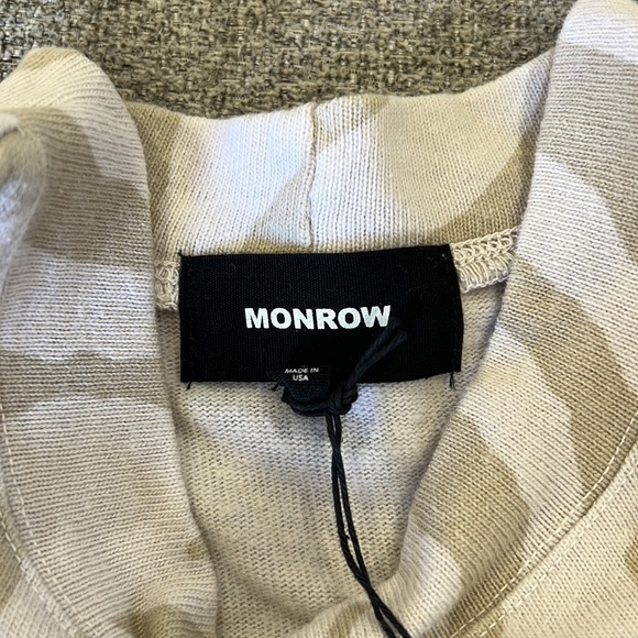 Monrow set Boxy Zebra Print Crew Neck Sweatshirt and joggers - Picture 4 of 5